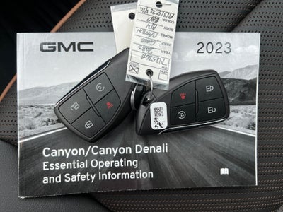 2023 GMC Canyon AT4