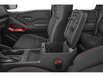 2025 Nissan Frontier Crew Cab PRO-4X 4x4