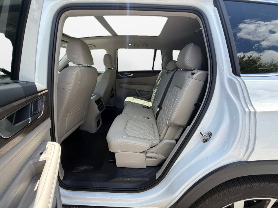 2024 Volkswagen Atlas 2.0T SEL Premium R-Line