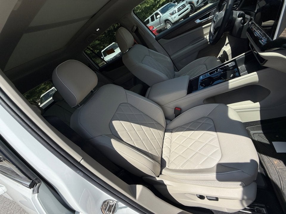 2024 Volkswagen Atlas 2.0T SEL Premium R-Line