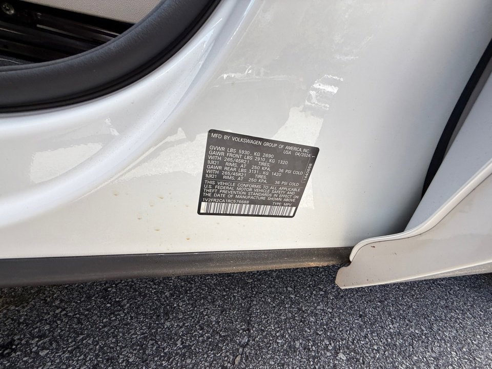 2024 Volkswagen Atlas 2.0T SEL Premium R-Line