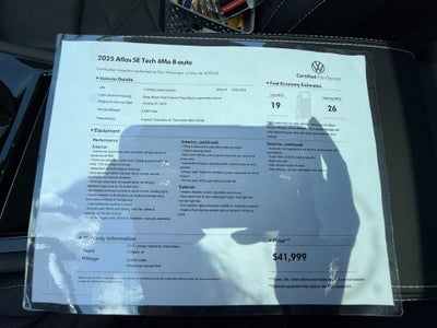 2025 Volkswagen Atlas 2.0T SE w/Technology