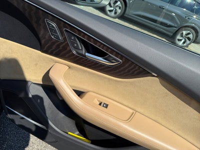 2020 Audi Q8 Prestige