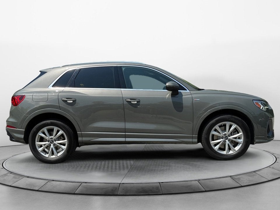 2021 Audi Q3 S line Premium Plus