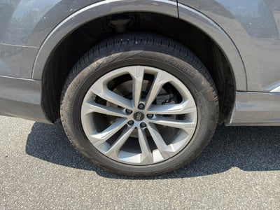 2025 Audi Q7 Premium Plus