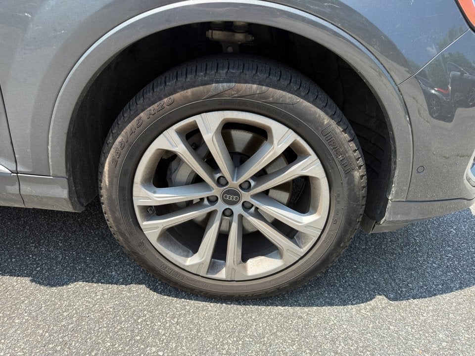 2025 Audi Q7 Premium Plus