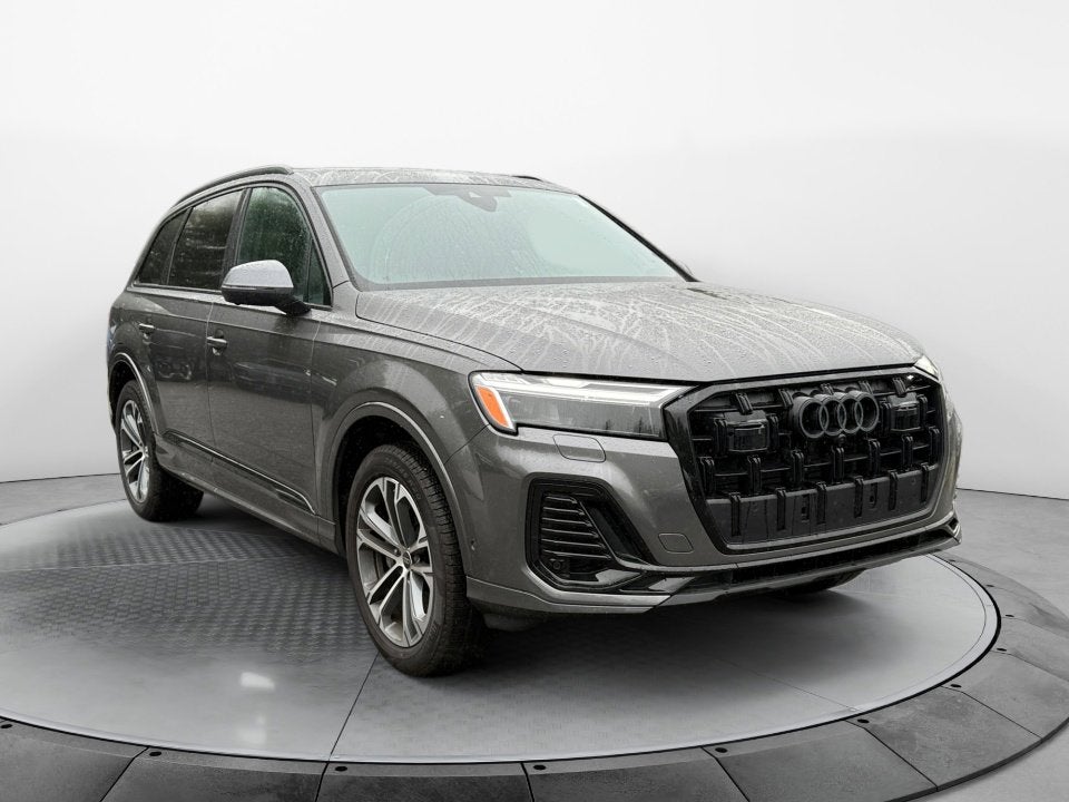 2025 Audi Q7 Premium Plus