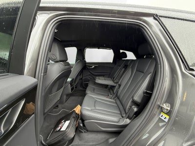 2025 Audi Q7 Premium Plus