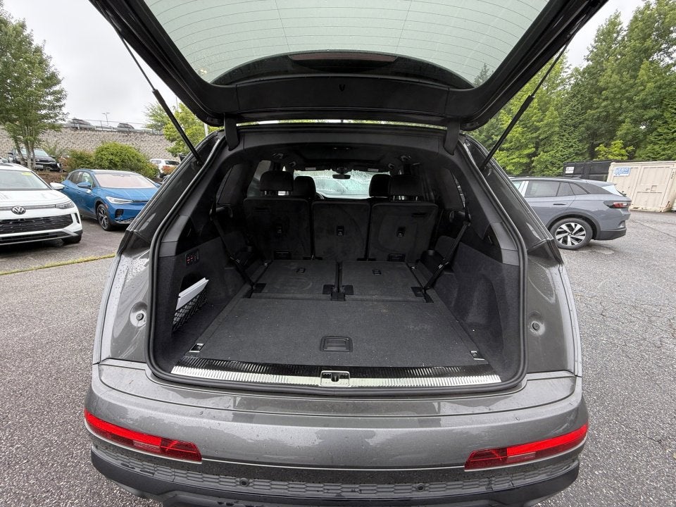 2025 Audi Q7 Premium Plus