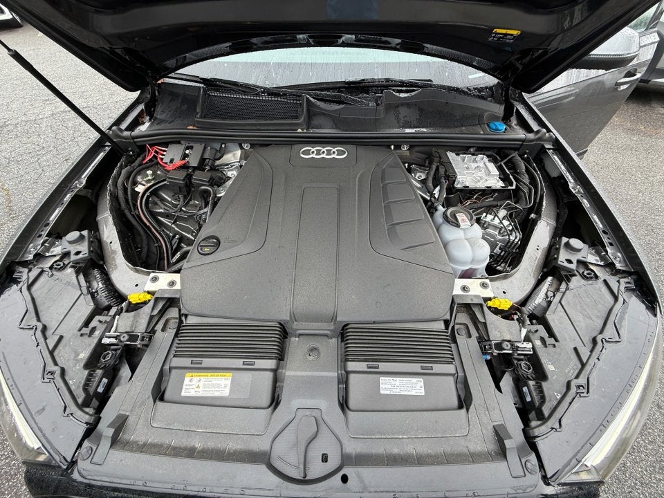 2025 Audi Q7 Premium Plus