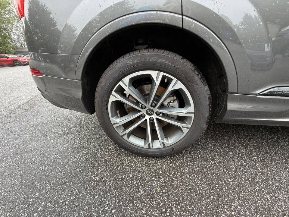 2025 Audi Q7 Premium Plus