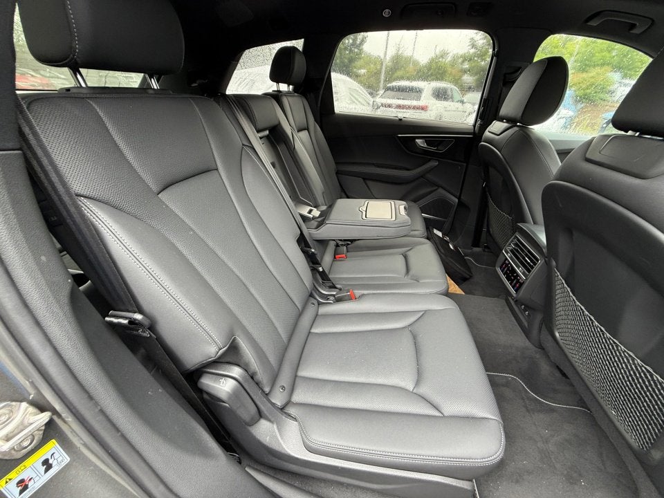 2025 Audi Q7 Premium Plus