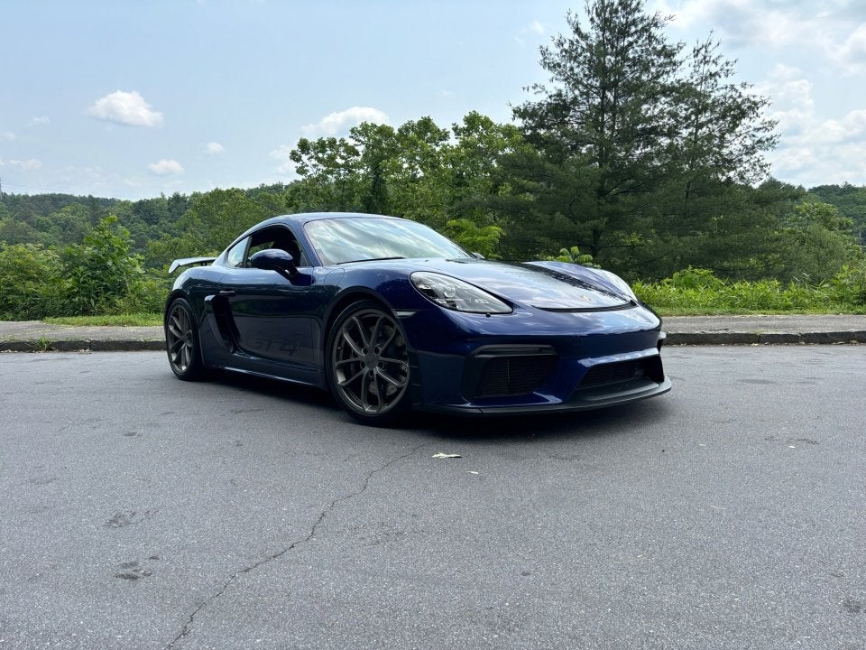 2022 Porsche 718 Cayman GT4