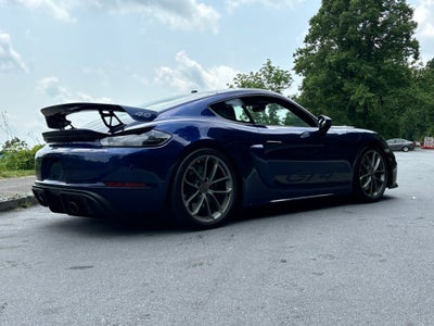 2022 Porsche 718 Cayman GT4