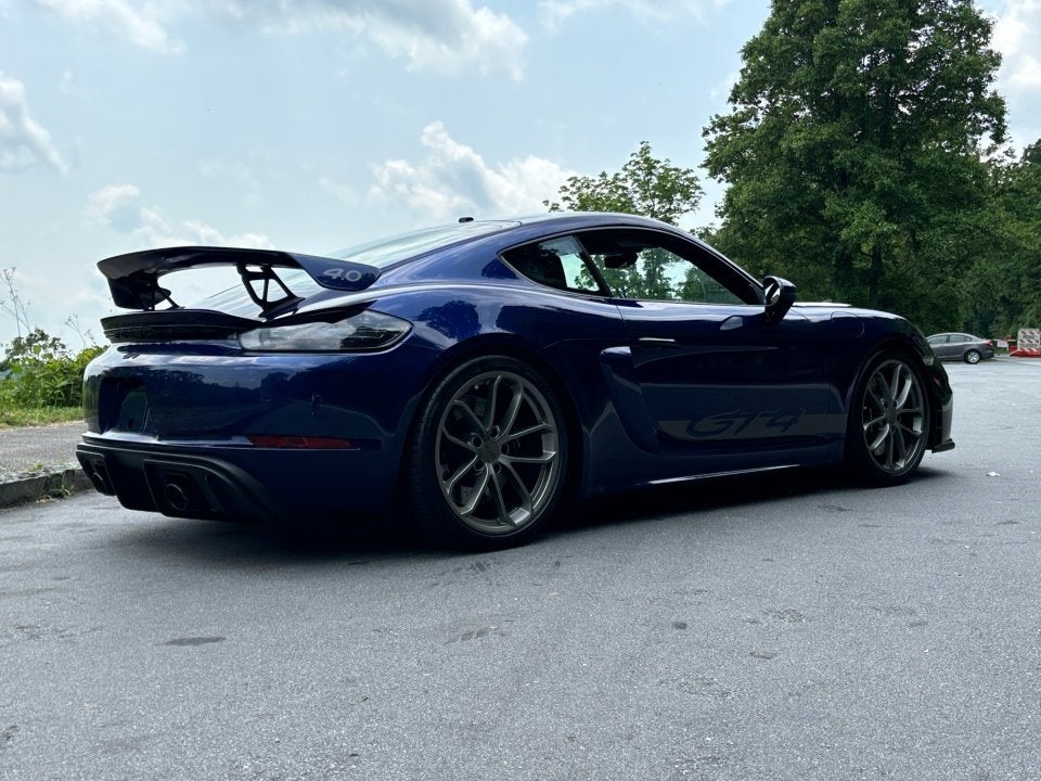 2022 Porsche 718 Cayman GT4