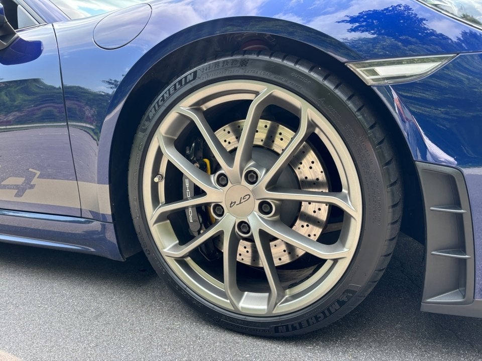 2022 Porsche 718 Cayman GT4