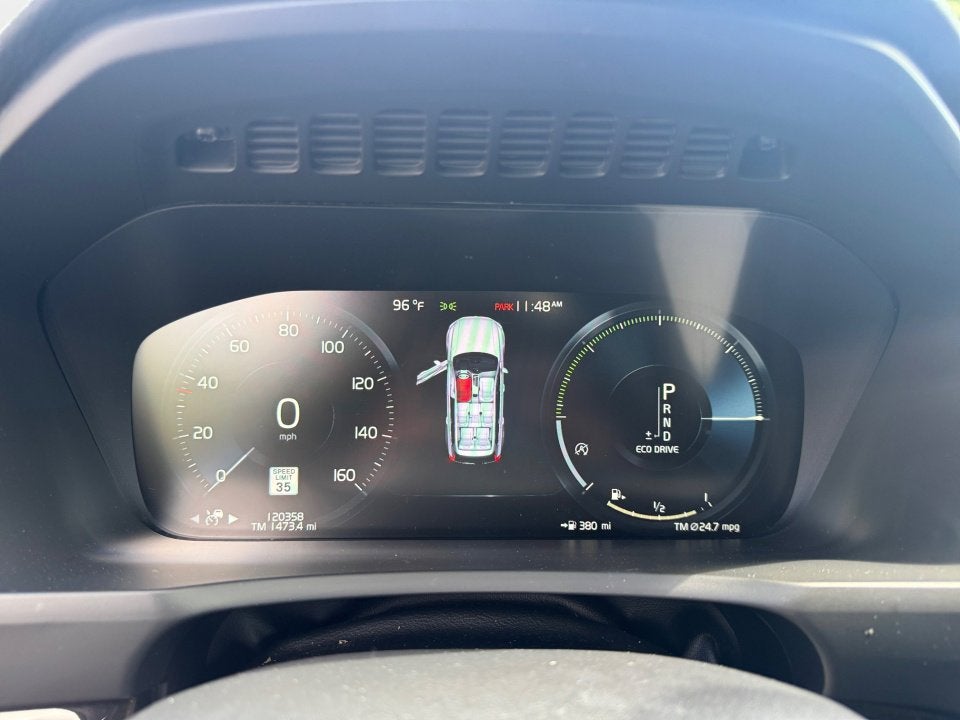 2018 Volvo XC90 Momentum