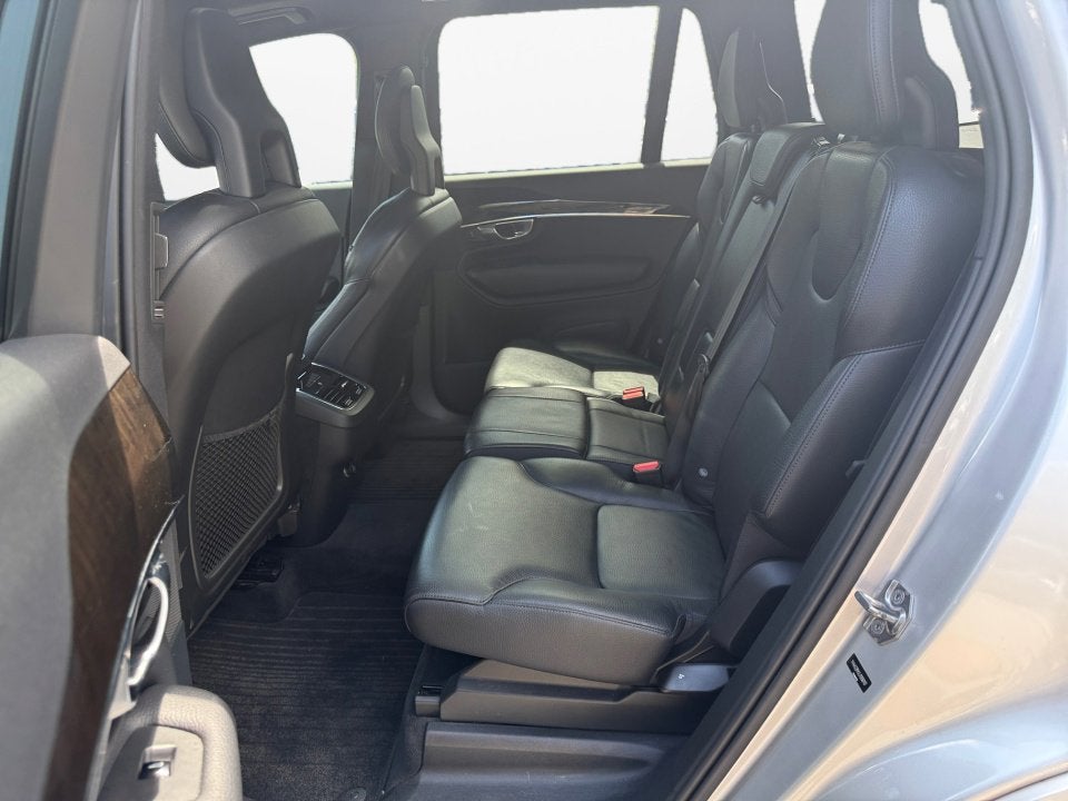 2018 Volvo XC90 Momentum