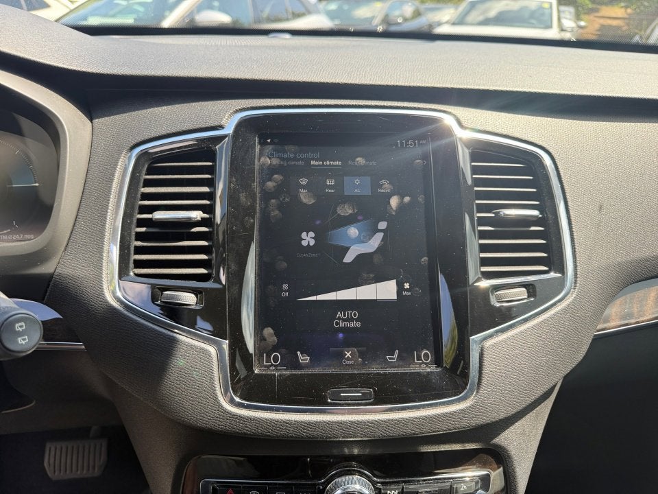 2018 Volvo XC90 Momentum