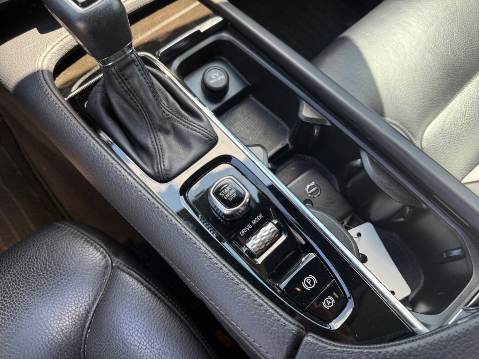 2018 Volvo XC90 Momentum