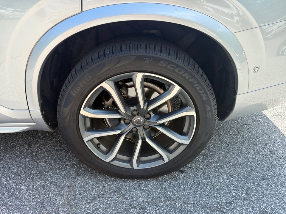 2018 Volvo XC90 Momentum