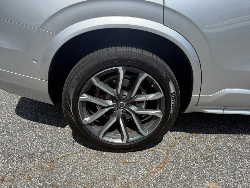 2018 Volvo XC90 Momentum