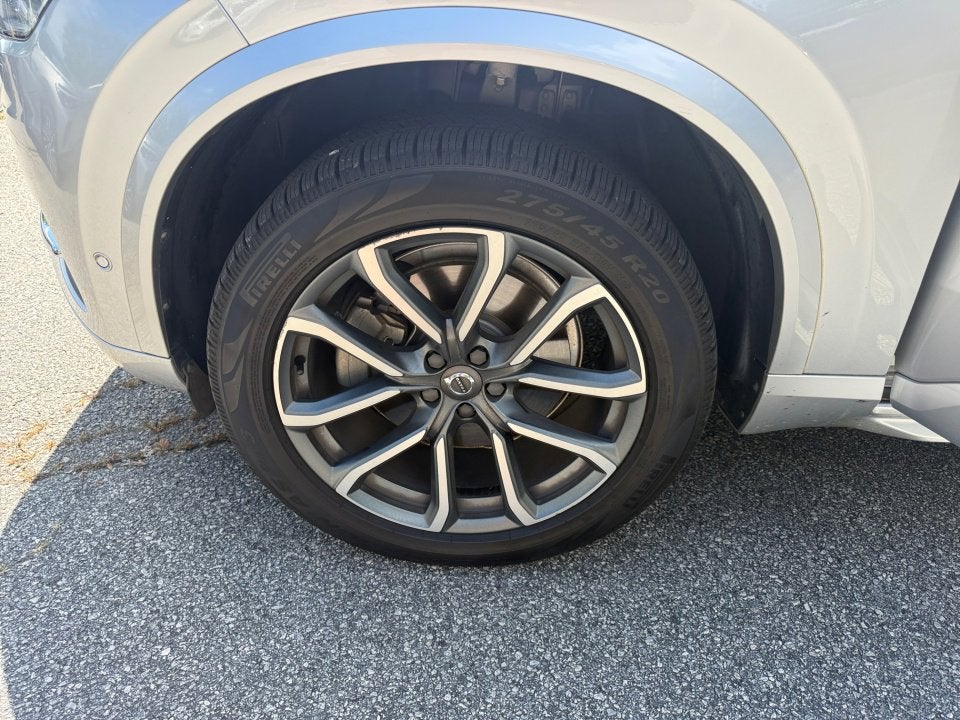 2018 Volvo XC90 Momentum