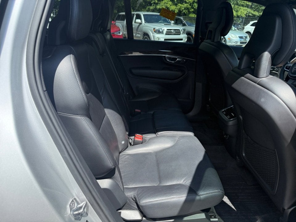 2018 Volvo XC90 Momentum