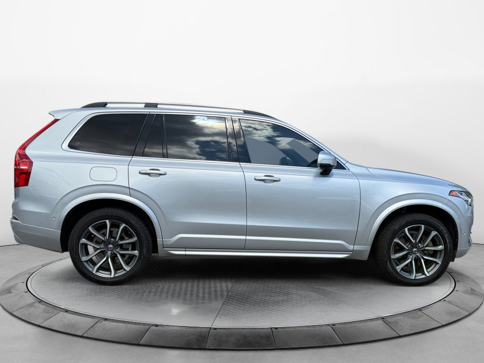 2018 Volvo XC90 Momentum
