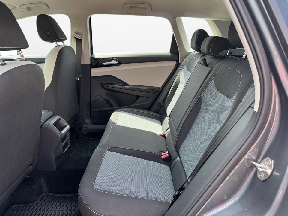 2025 Volkswagen Taos S