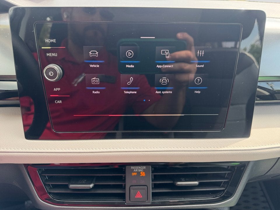 2025 Volkswagen Taos S