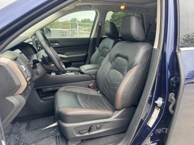 2022 Nissan Pathfinder Platinum