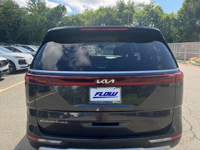 2022 Kia Carnival LX