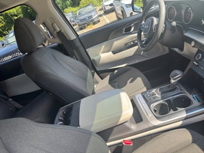 2022 Kia Carnival LX