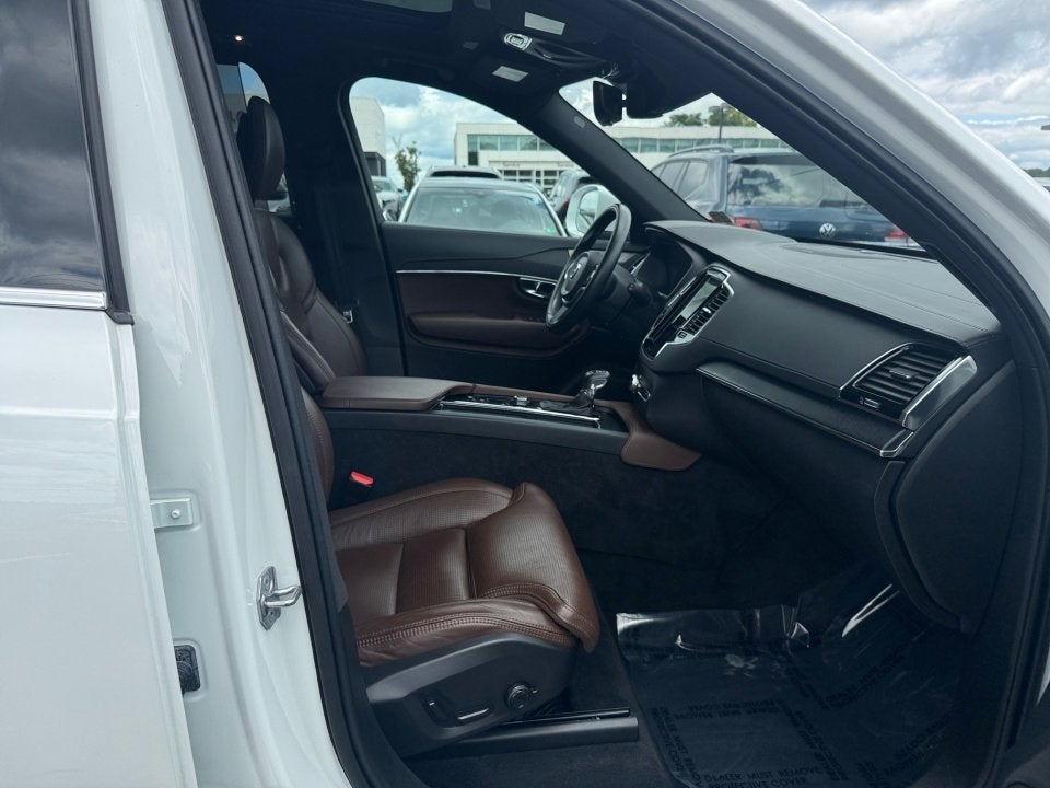 2021 Volvo XC90 Inscription