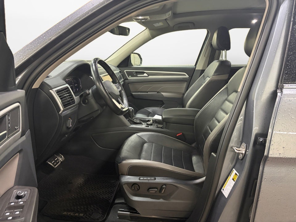 2022 Volkswagen Atlas 3.6L V6 SEL Premium R-Line