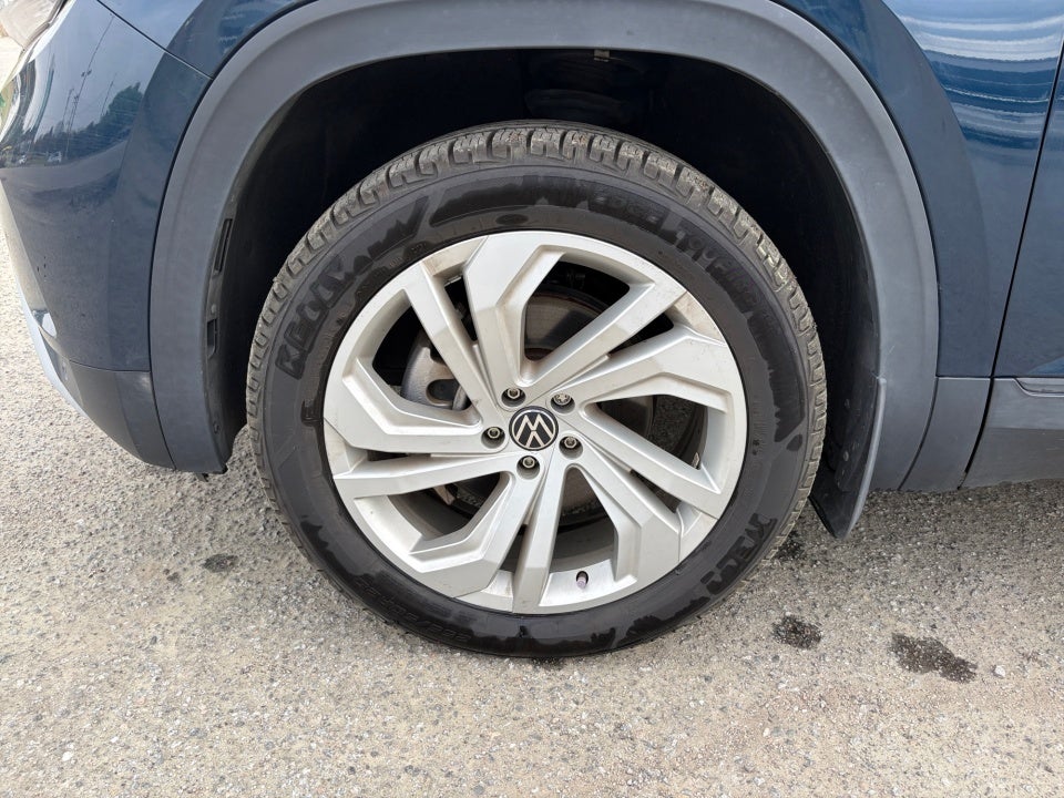 2022 Volkswagen Atlas 3.6L V6 SE w/Technology