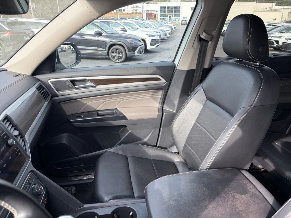 2021 Volkswagen Atlas 3.6L V6 SE w/Technology