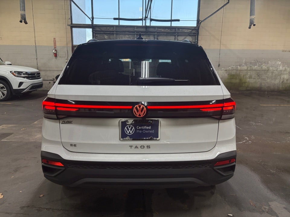 2025 Volkswagen Taos 1.5T SE Black