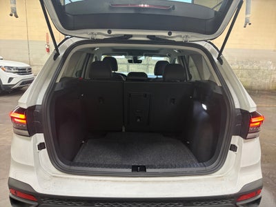 2025 Volkswagen Taos 1.5T SE Black