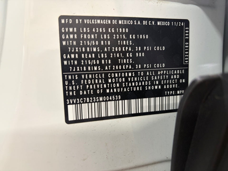 2025 Volkswagen Taos 1.5T SE Black