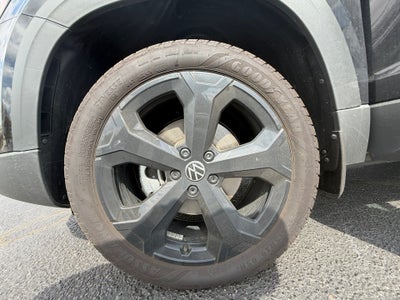 2025 Volkswagen Taos 1.5T SEL