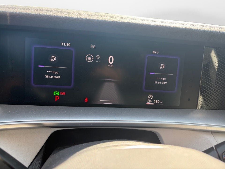 2025 Volkswagen Tiguan 2.0T SE