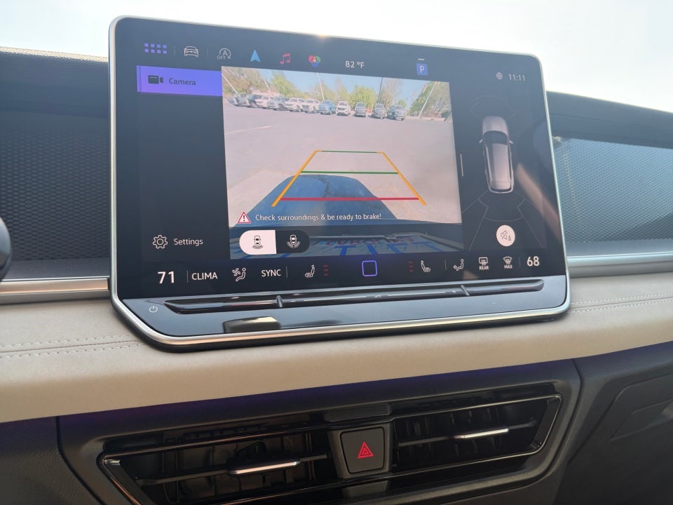 2025 Volkswagen Tiguan 2.0T SE