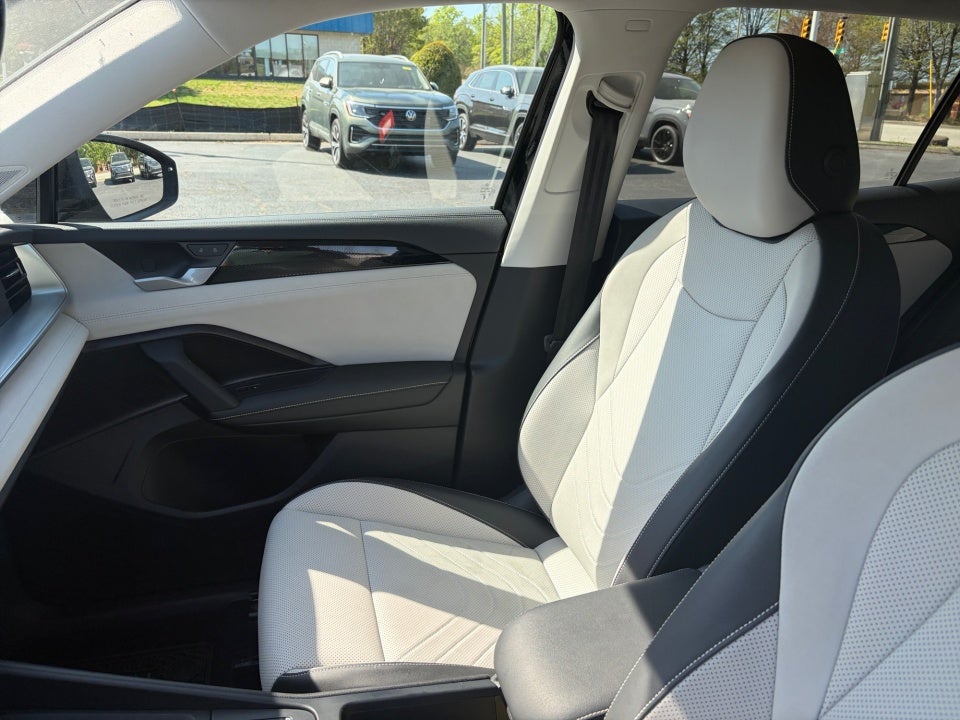 2025 Volkswagen Tiguan 2.0T SE