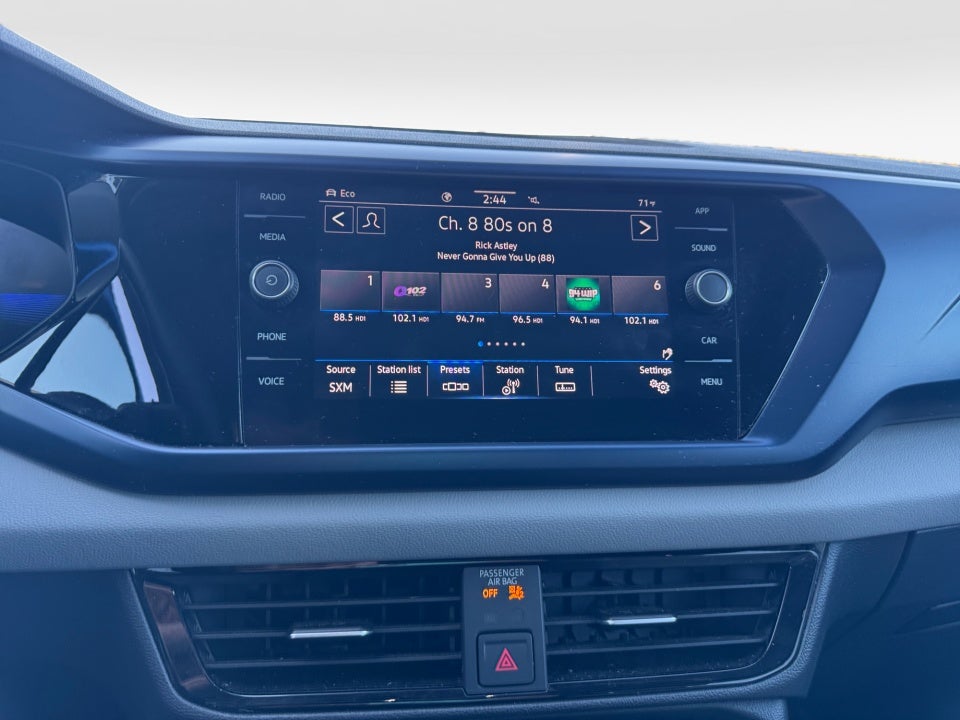 2023 Volkswagen Taos 1.5T SE