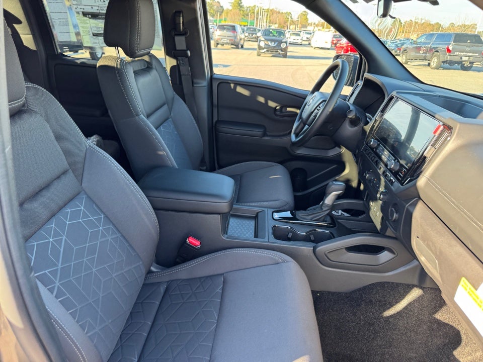 2026 Nissan Frontier Crew Cab SV 4x2