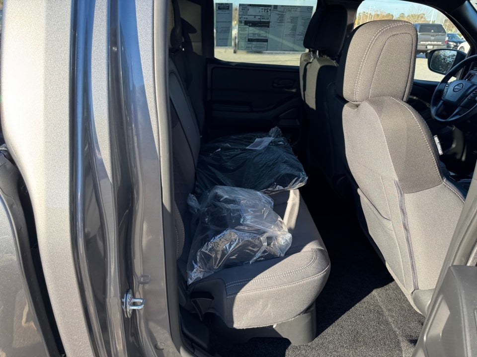 2026 Nissan Frontier Crew Cab SV 4x2