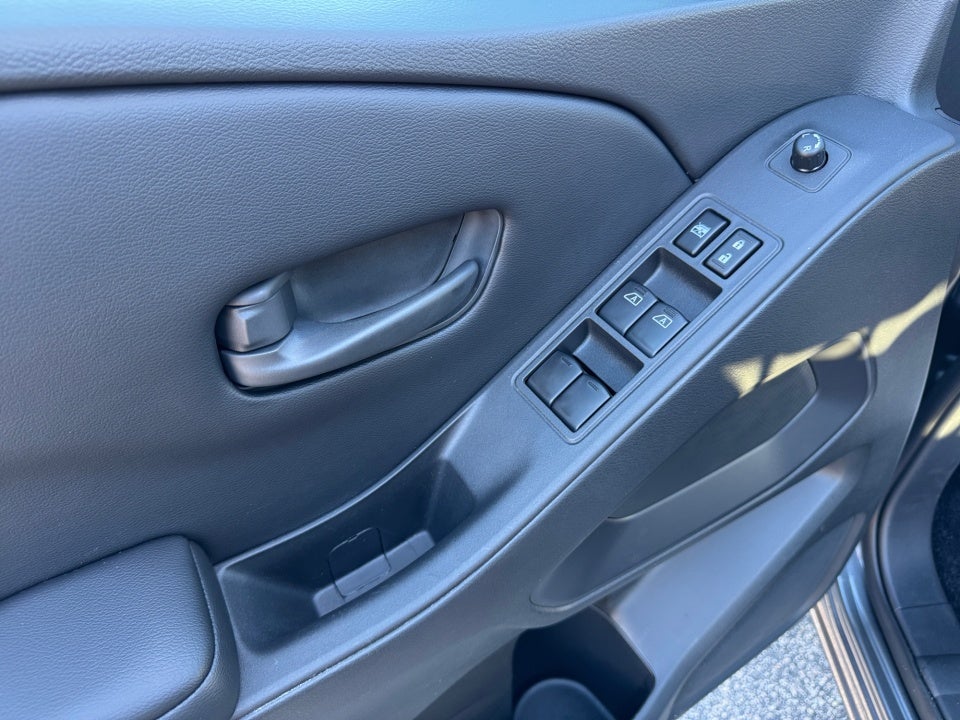 2026 Nissan Frontier Crew Cab SV 4x2