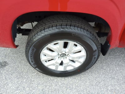 2022 Nissan Frontier Crew Cab SV 4x2